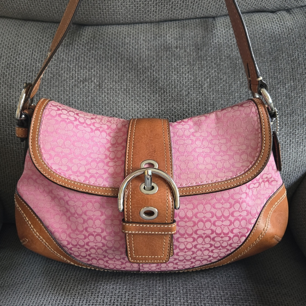 Coach F10926 Vintage Pink Soho Y2K Signature C Canvas & Leather Shoulder Bag